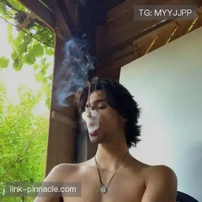 经裙瀚